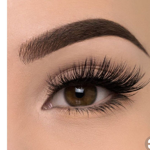 Fake Lashes Oder Eyeliner Madchen Beauty Schonheit