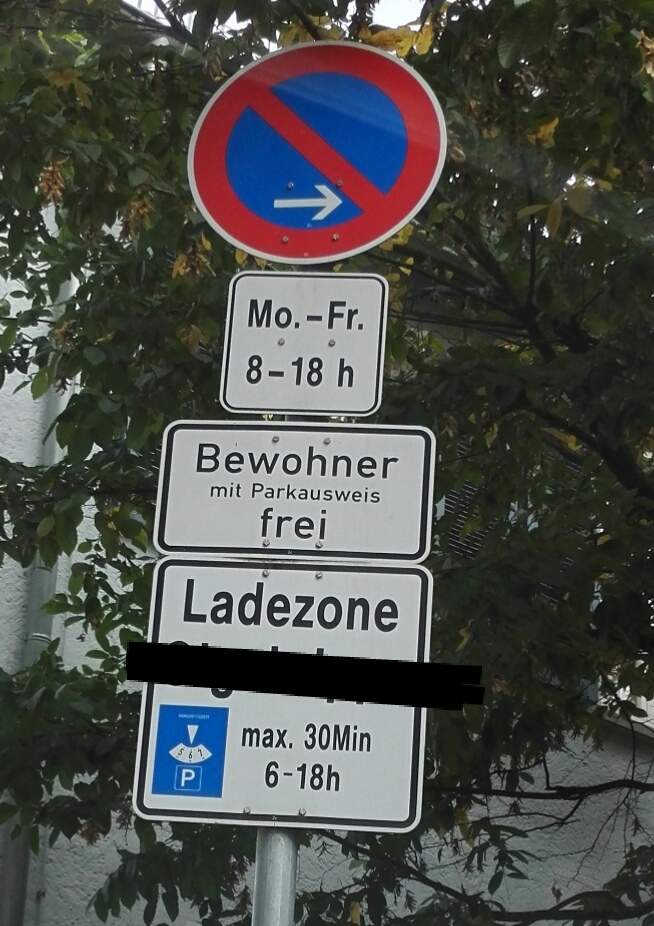 Falsch geparkt - ja oder nein? (Auto, Straßenverkehrsordnung, parken)