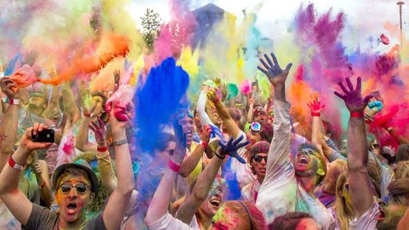 sowas meine ich - (Freizeit, holi festival, farbpuder)