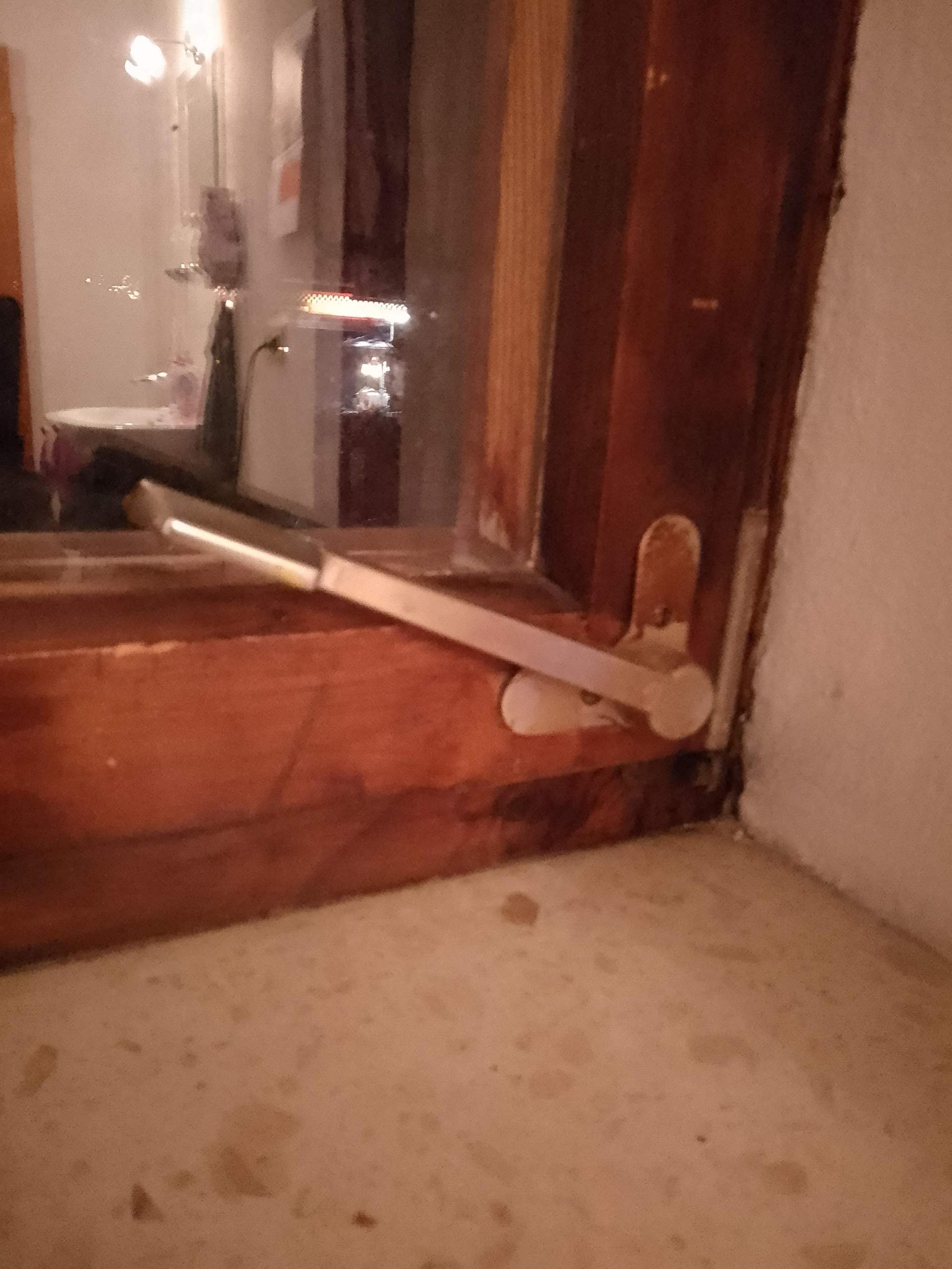 Fenster Lässt Sich Kippen, Aber Nicht öffnen? (Reparatur, Hausmeister ...