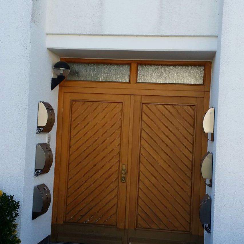 Fenster und Türen schleifen grundieren und lackieren? (Arbeit, Holz, Tür)