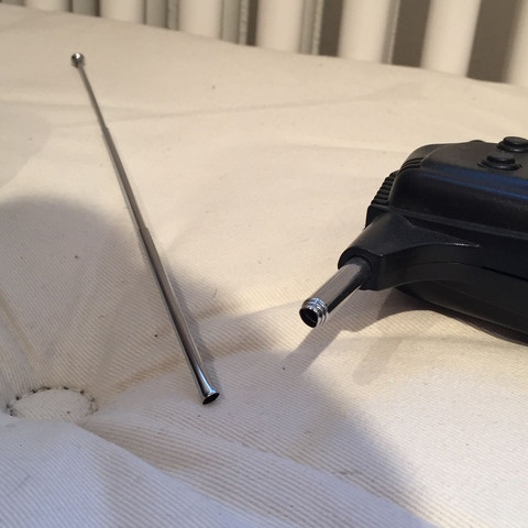 Hier die zwei kaputten enden - (Auto, Antenne, Ferngesteuert)
