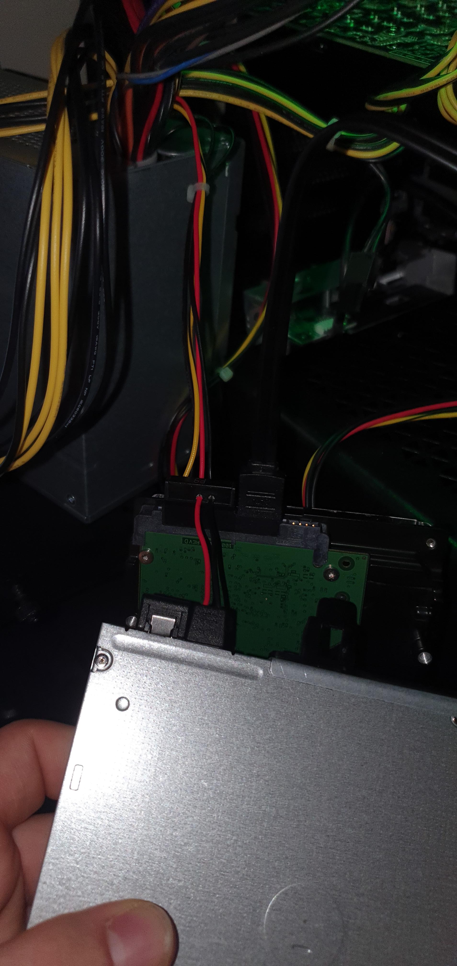 Pc Festplatte Ausbauen Und Zerstören