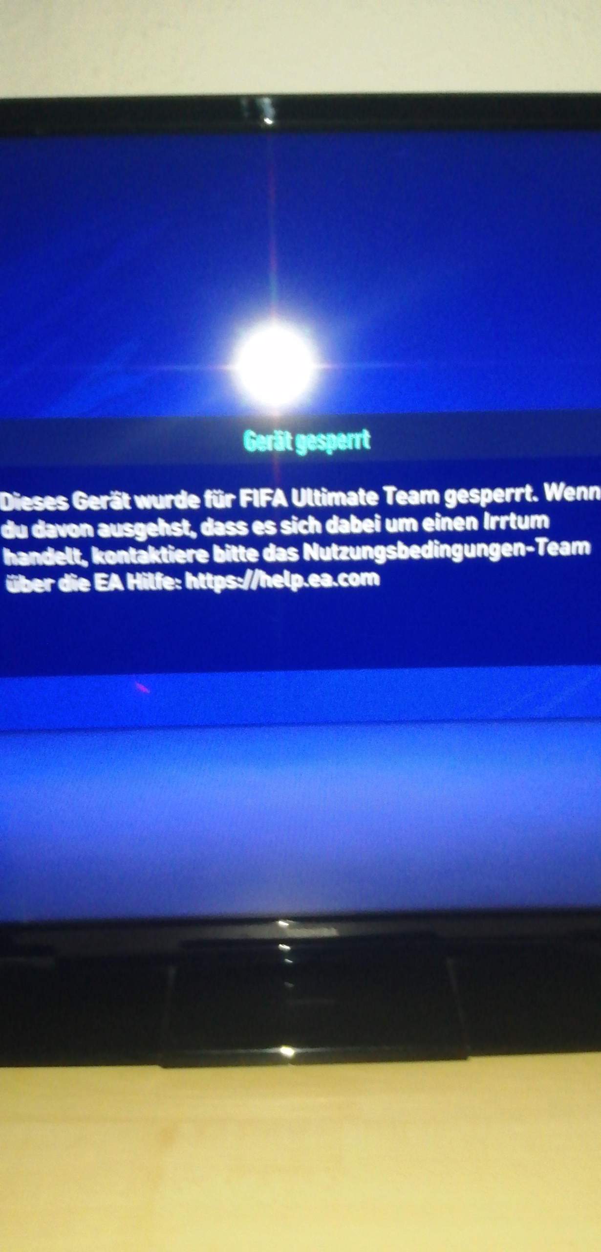 Kann mir jemand helfen was kann ich machen das ich wieder transfermarkt  benutzen kann? (FIFA 23)