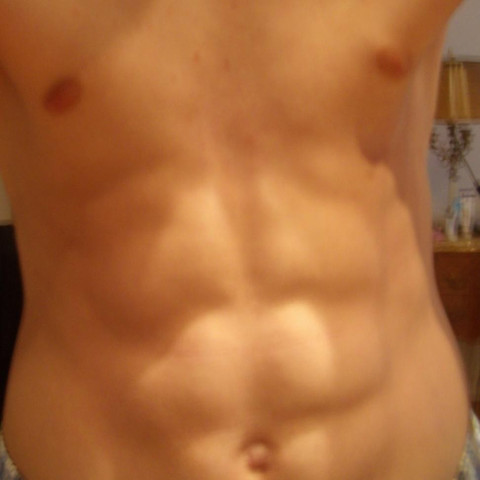 Finden 13jahrige Madchen Sowas Wirklich Schon Bild Muskeln Sixpack Bauchmuskeln