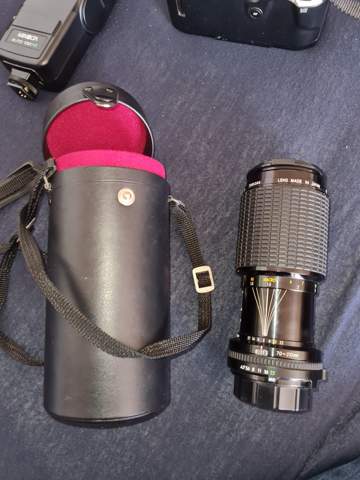 - (Smartphone, Video, Bilder)
