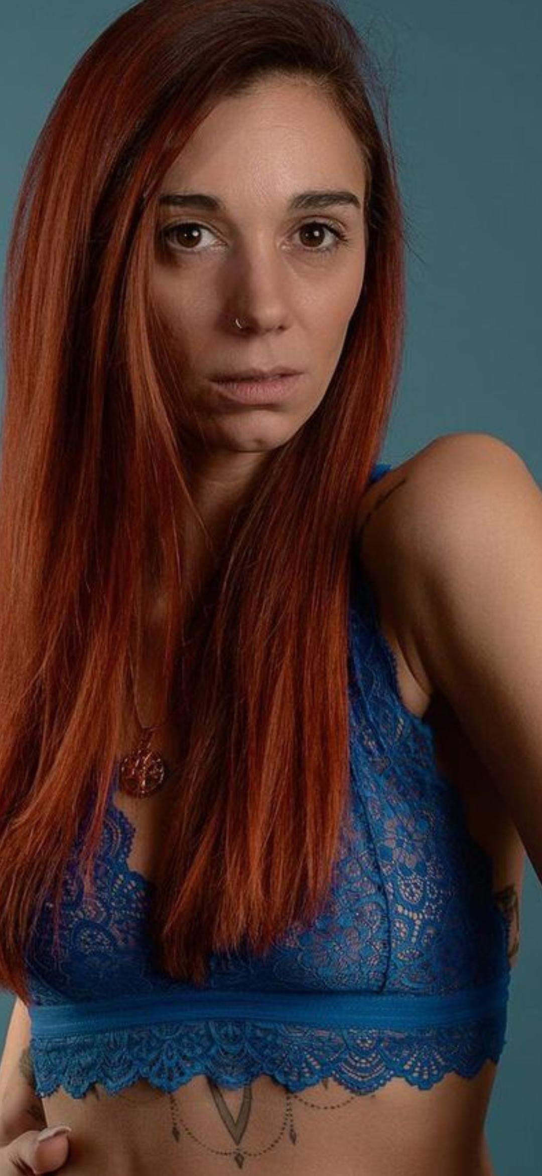 spitztitten Findet ihr das Model schön oder hässlich? (Sex, Unterwäsche)