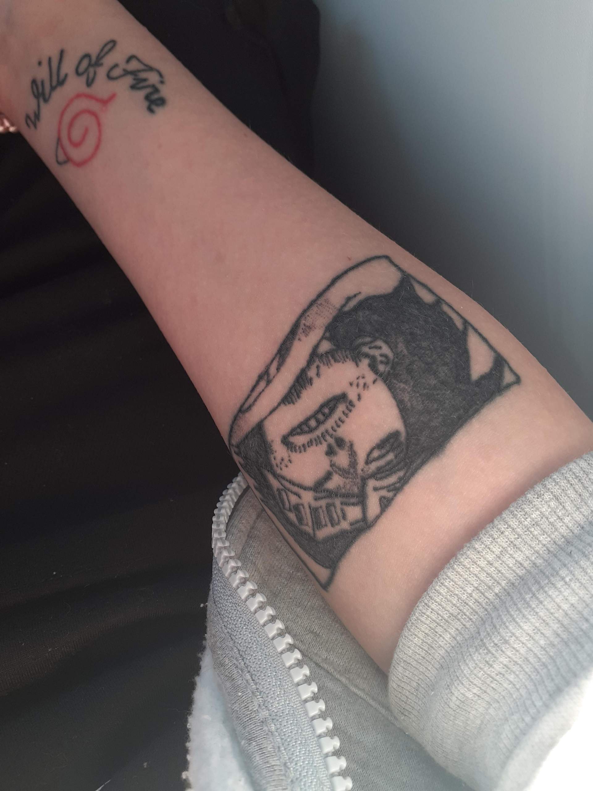 FIndet ihr das tattoo schlecht gestochen? (tätowieren)
