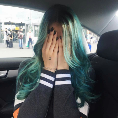 - (Haare, Beauty)