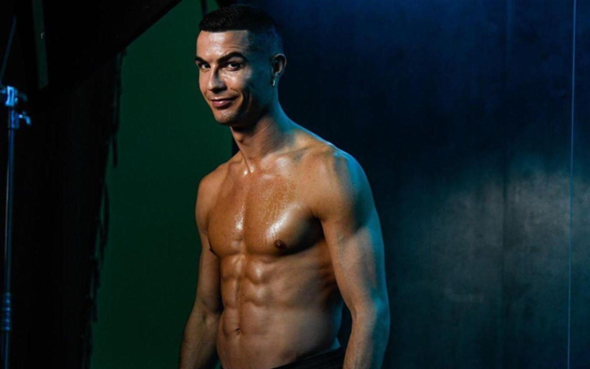 Findet ihr einen solchen Blick wie von Cristiano Ronaldo, attraktiv bei Männern?