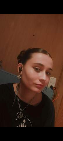 - (Make-Up, Schminke, Model)