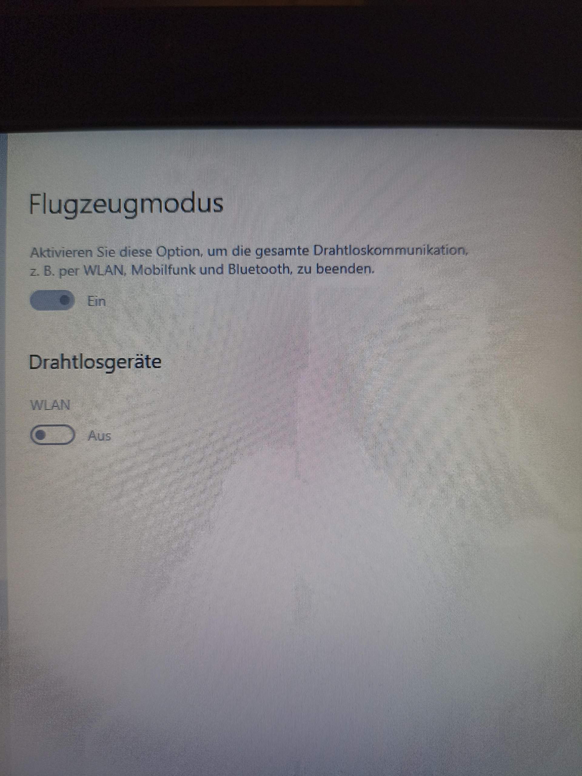 Flugmodus Lässt Sich Nicht Ausschalten Schalter Ist Grau Hinterlegt Flugmodus geht nicht aus? (Technik, Laptop, Fujitsu)