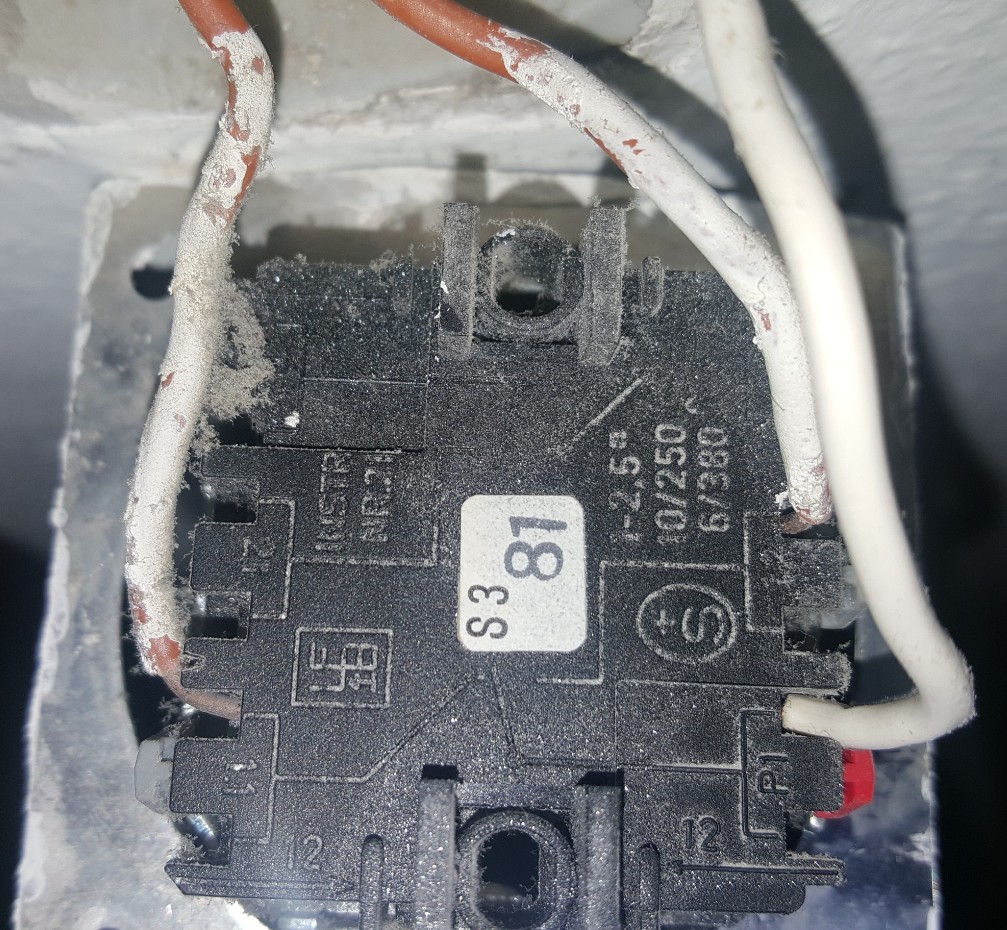 Flur Lichtschalter (Wechselschalter) anschliessen? (Haushalt, Elektrik