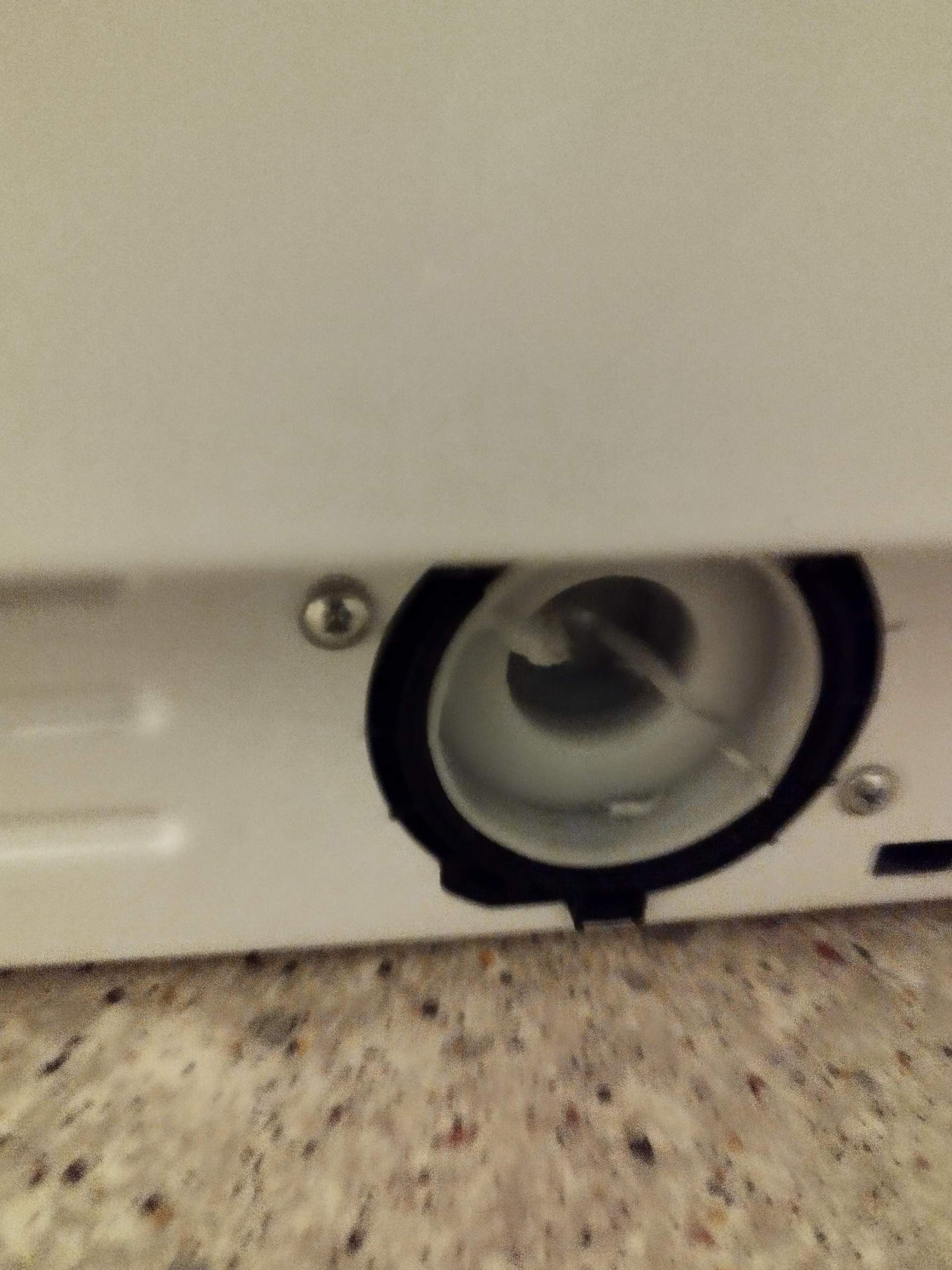 Wo Ist Das Flusensieb Bei Bauknecht Waschmaschine Flusensieb kaputt? (waschen, Bauknecht Waschmaschine)