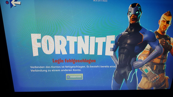 also habe ich mir einen neuen account mit email adresse erstellt und habe fortnite gestartet und versucht mich bei seinem account einzuloggen doch dann kam - twitch mit fortnite verbinden ps4