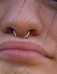 Frauen, warum findet ihr diese Piercings an der Nase schön?