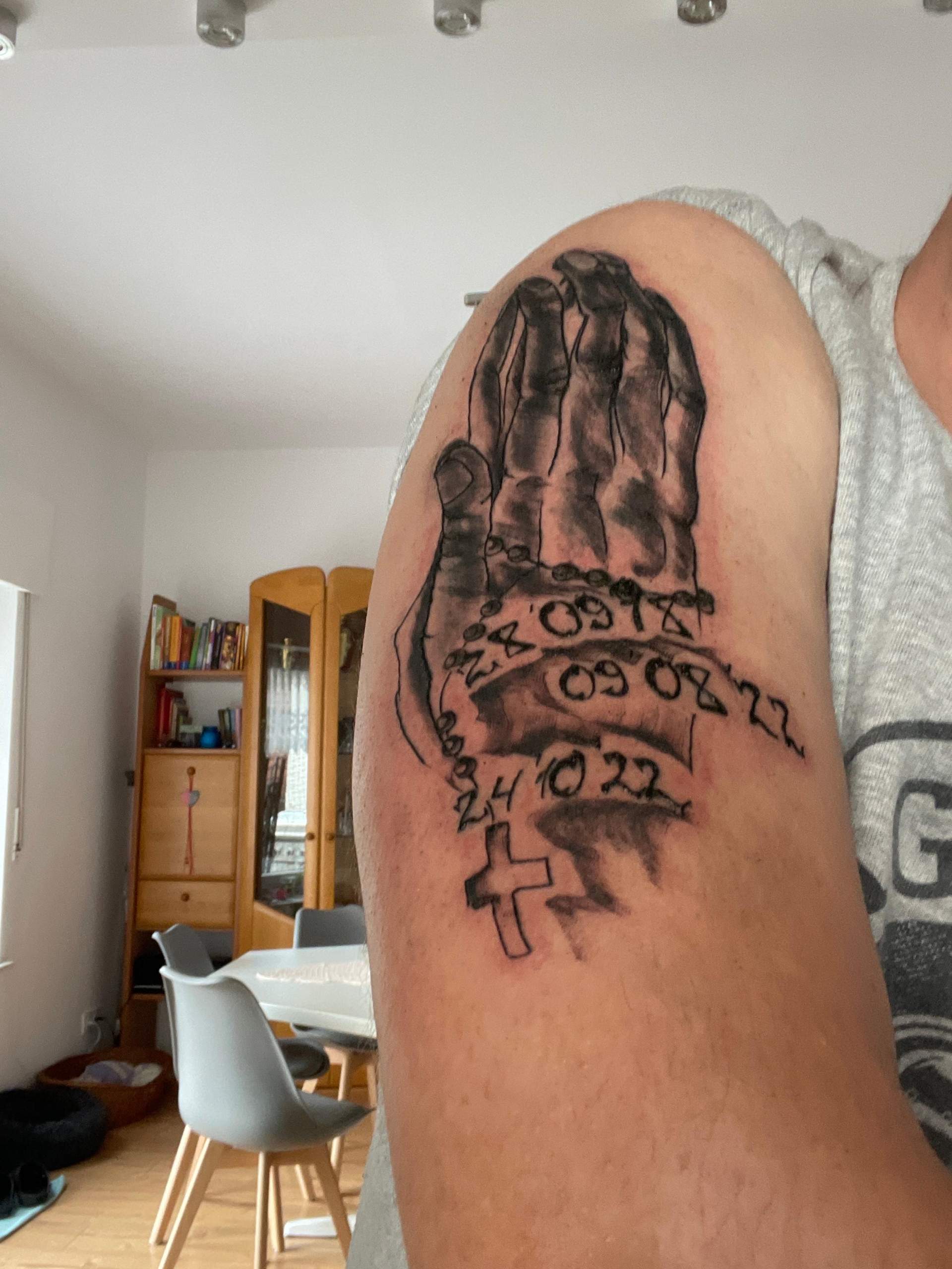 Frisch gestochenes Tattoo? (Körper, Pflege, Entzündung)