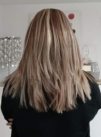  - (Haare, Friseur, färben)