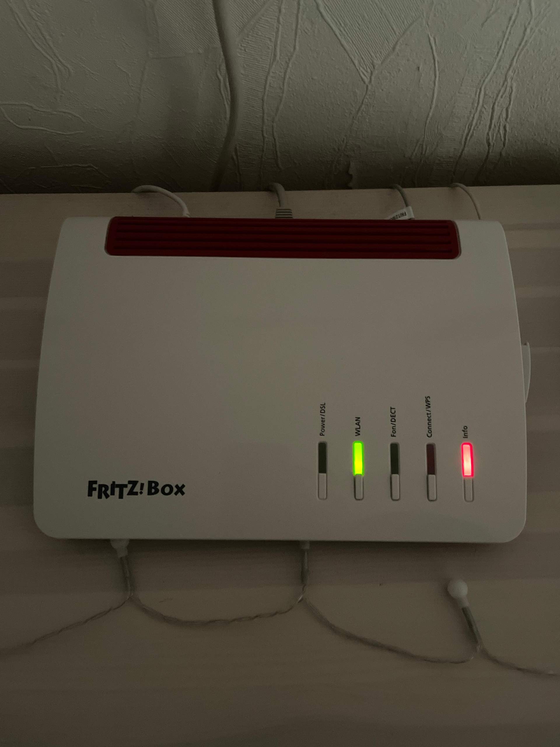 Fritzbox Power/DSL blinkt und Info leuchtet rot? (Internet, FRITZ!Box ...