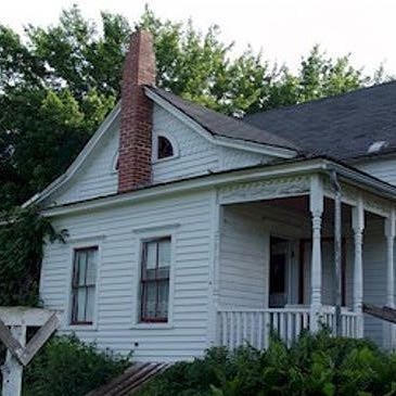 Eine gegend mit solch einem haus zum beispiel - (Haus, Horror, Wald)