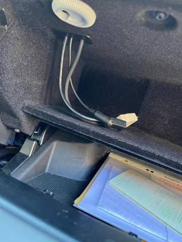 Für was sind die Kabel im Auto?