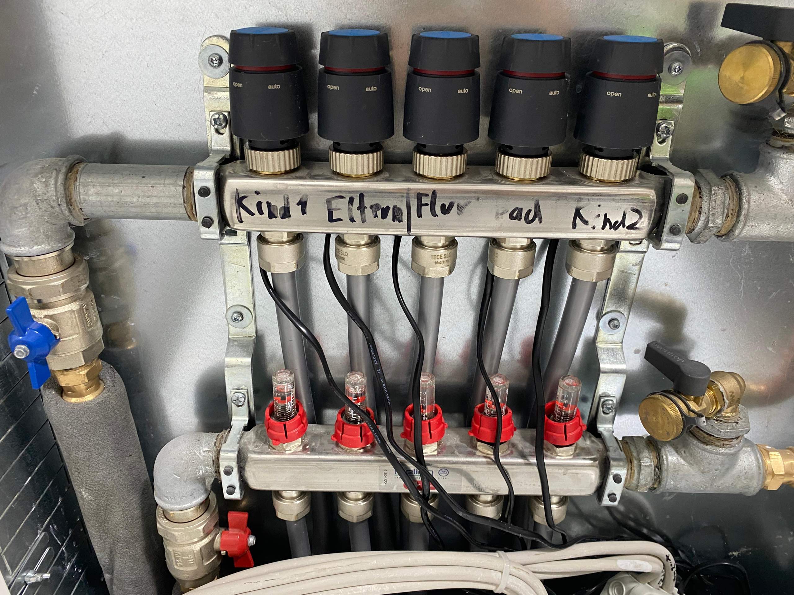 Fußbodenheizung im EG heizt nicht, nicht fertig gebaut? (Heizung)