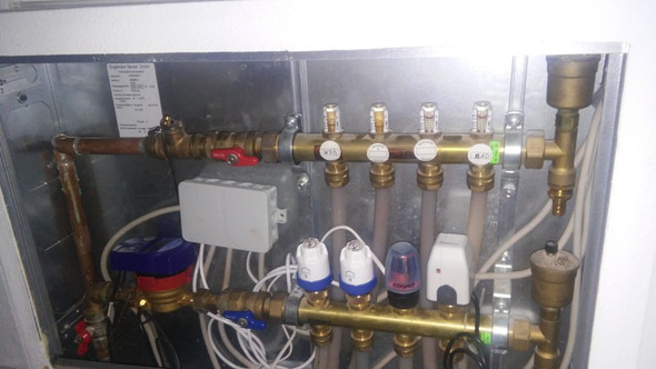 Fussbodenheizung Nur Ein Raum Wird Warm Kalt