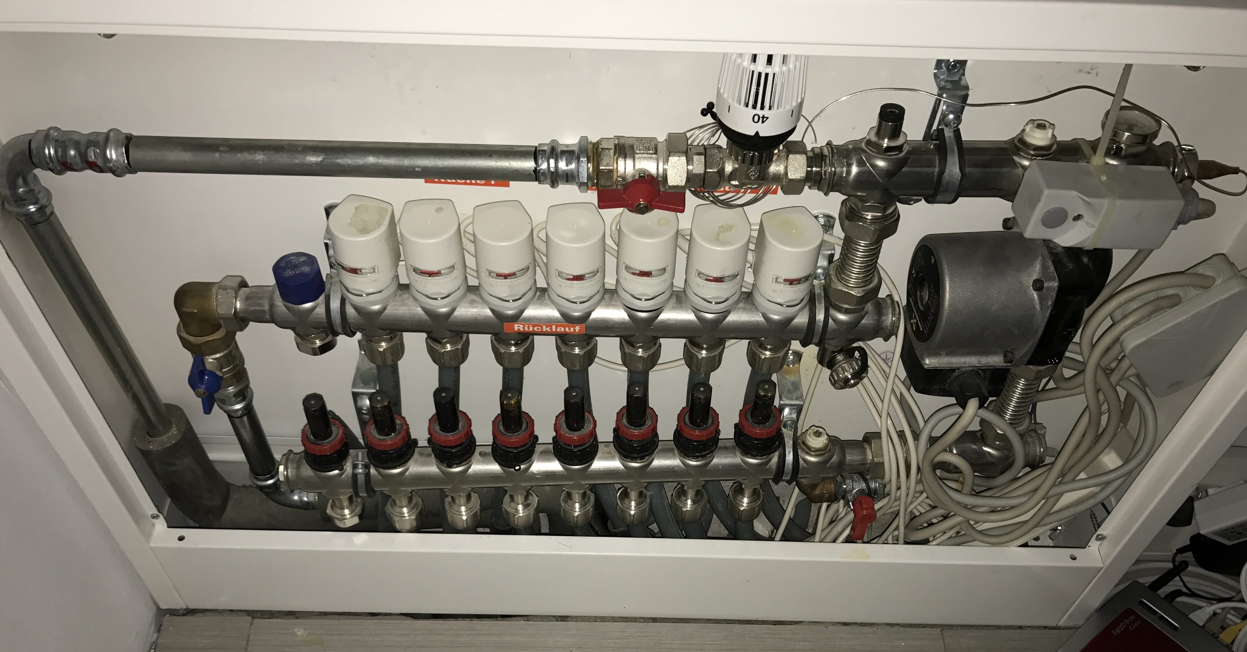 Fußbodenheizung wird nicht warm - was ist das problem ...