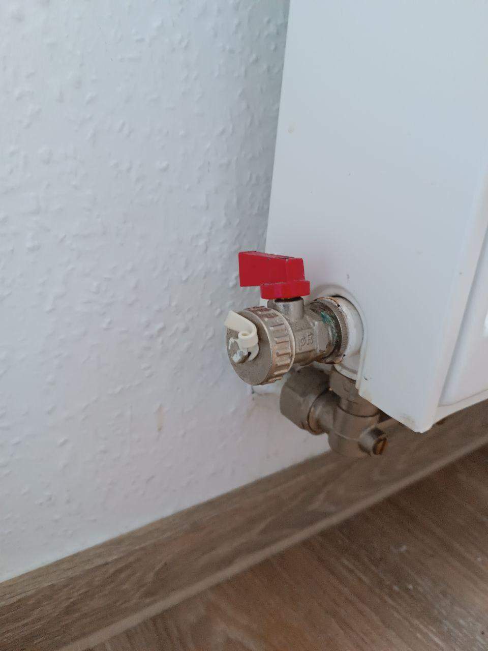 Gastherme nachfüllen, Prinzip verstanden, aber woher Wasser nehmen (welcher Anschluss