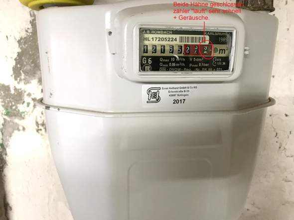 Gaszähler zählt sehr schnell, wasserleitung und gasleitung zu gedreht?