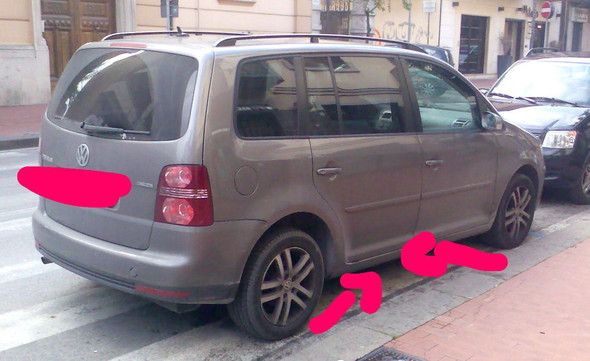 Gegen Bordstein Gefahren Bin Am Arsch Tot