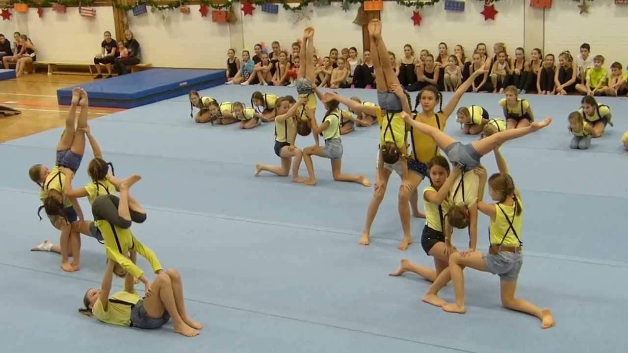 Geht ihr gerne barfuß zur Schule und zum Schulsport? (Freizeit, Socken ...