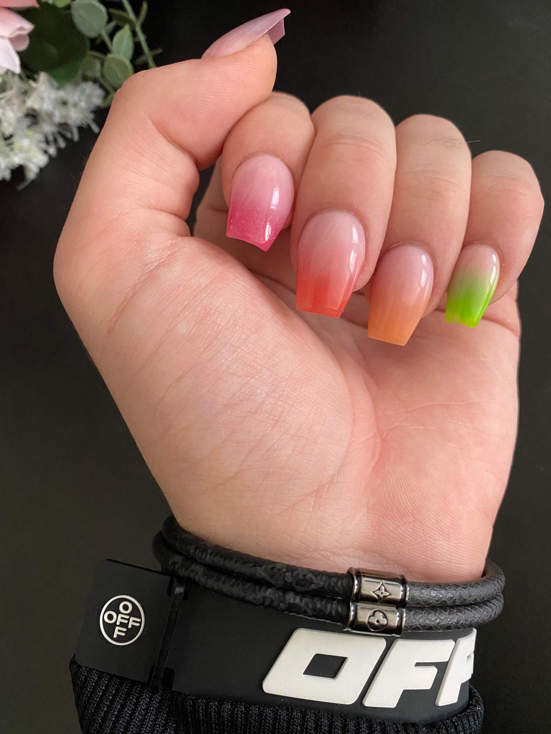 Gelnägel bei Männern? (Männer, Beauty, Nagelstudio)