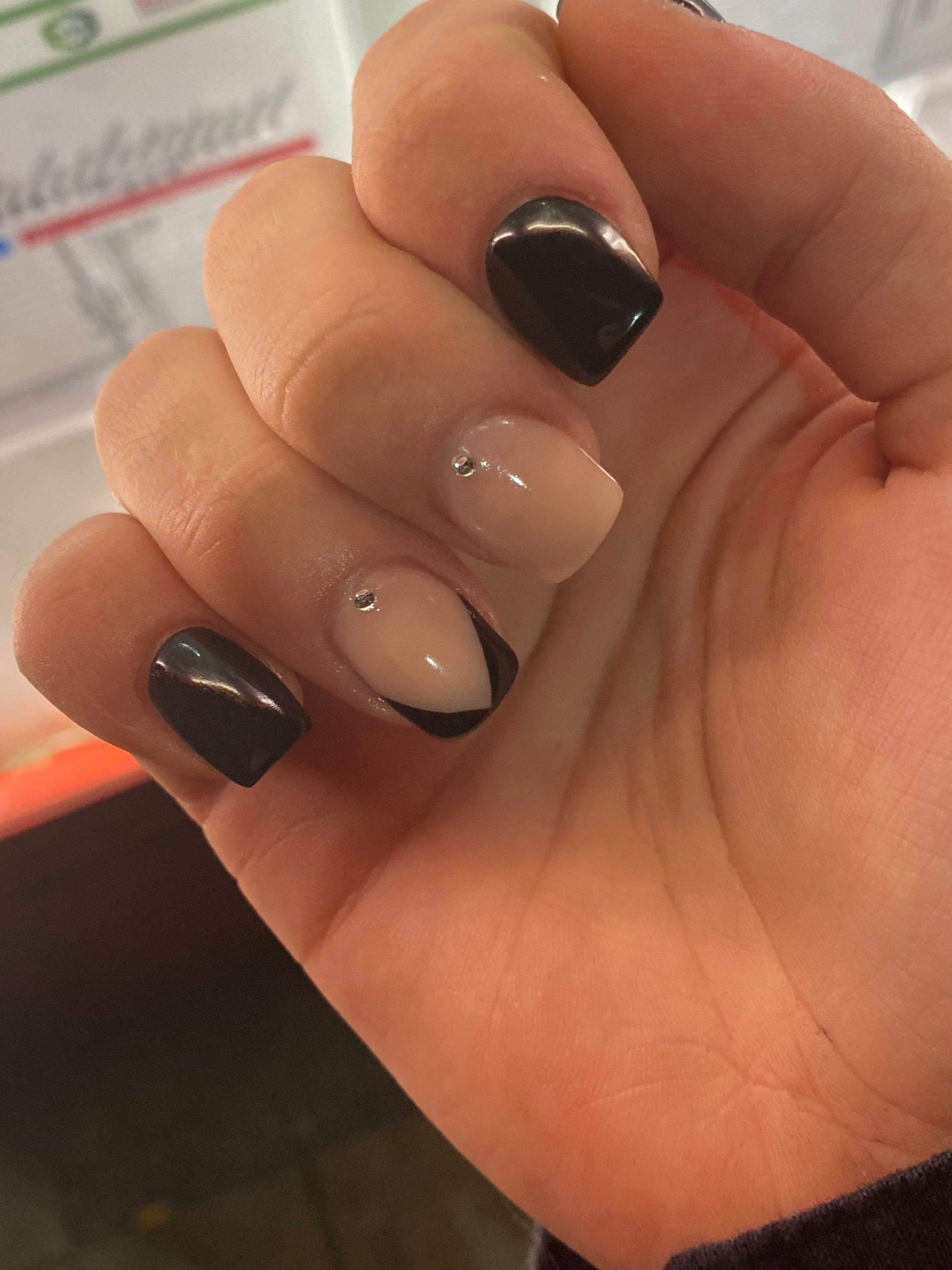 Gelnägel bei Männern? (Männer, Beauty, Nagelstudio)