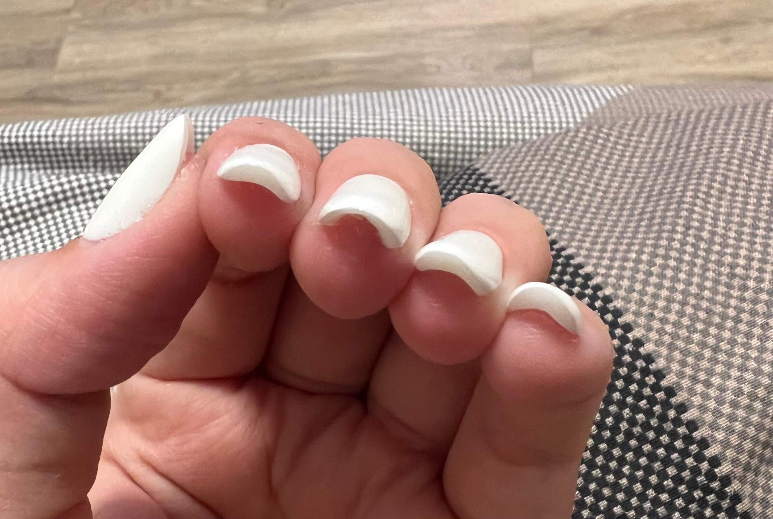 Gelnägel richtig gemacht? (Technik, Mädchen, Frauen)