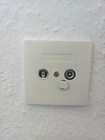 Gemeinschaftsantenne, Kabelanschluss und komische TV Dose Wie mache ich  jetzt weiter? (Computer, Technik, Technologie)