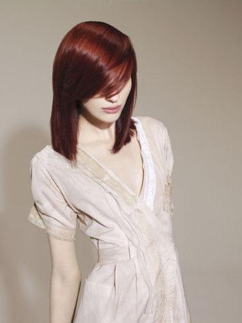 Gerade geschnittene Haare an den Spitzen richtig glätten? (Frisur, Styling)