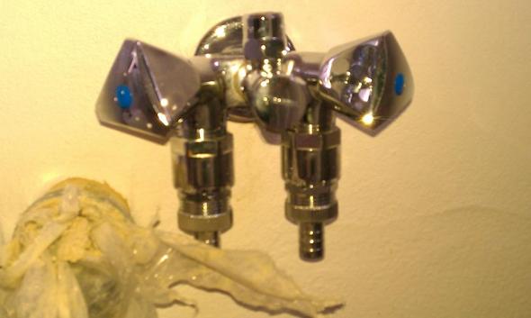 Wasseranschluss  - (Küche, Waschmaschine, Anschluss)