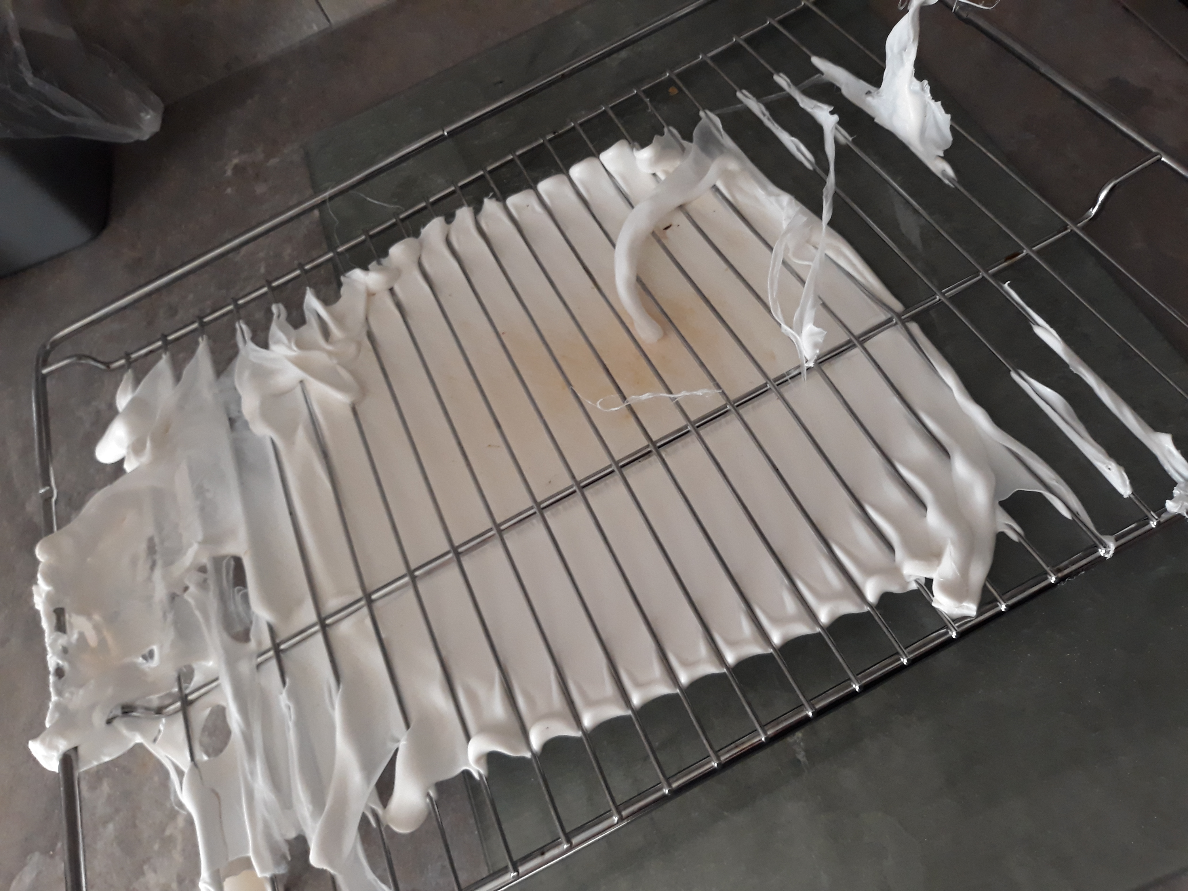 Geschmolzenes Plastik Entfernen Von Ofenrost Schnelle Hilfe Haushalt Kuche