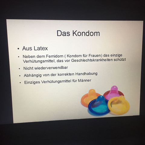 Dann das Kondom aus was es besteht  - (Sexualität, Biologie, Verhütung)