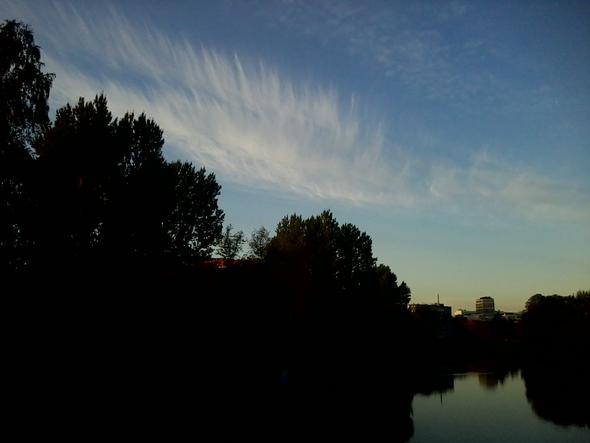 Chemtrails? - (Kopfschmerzen, verschwörungstheorie, chemtrails)