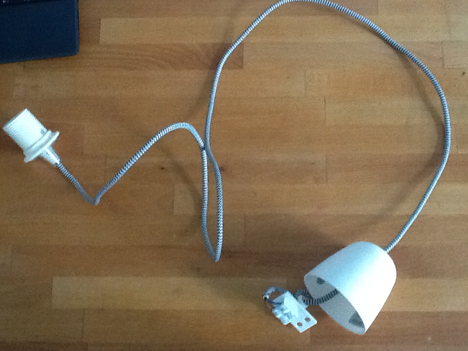 Gibt Es Einen "Verteiler" Für Lampen Um An Einen Ausgang Fünf Lampen Anzuschließen Lampe Gibt Es Einen "Verteiler" Für Lampen Um An Einen Ausgang Fünf Lampen Anzuschließen Lampe