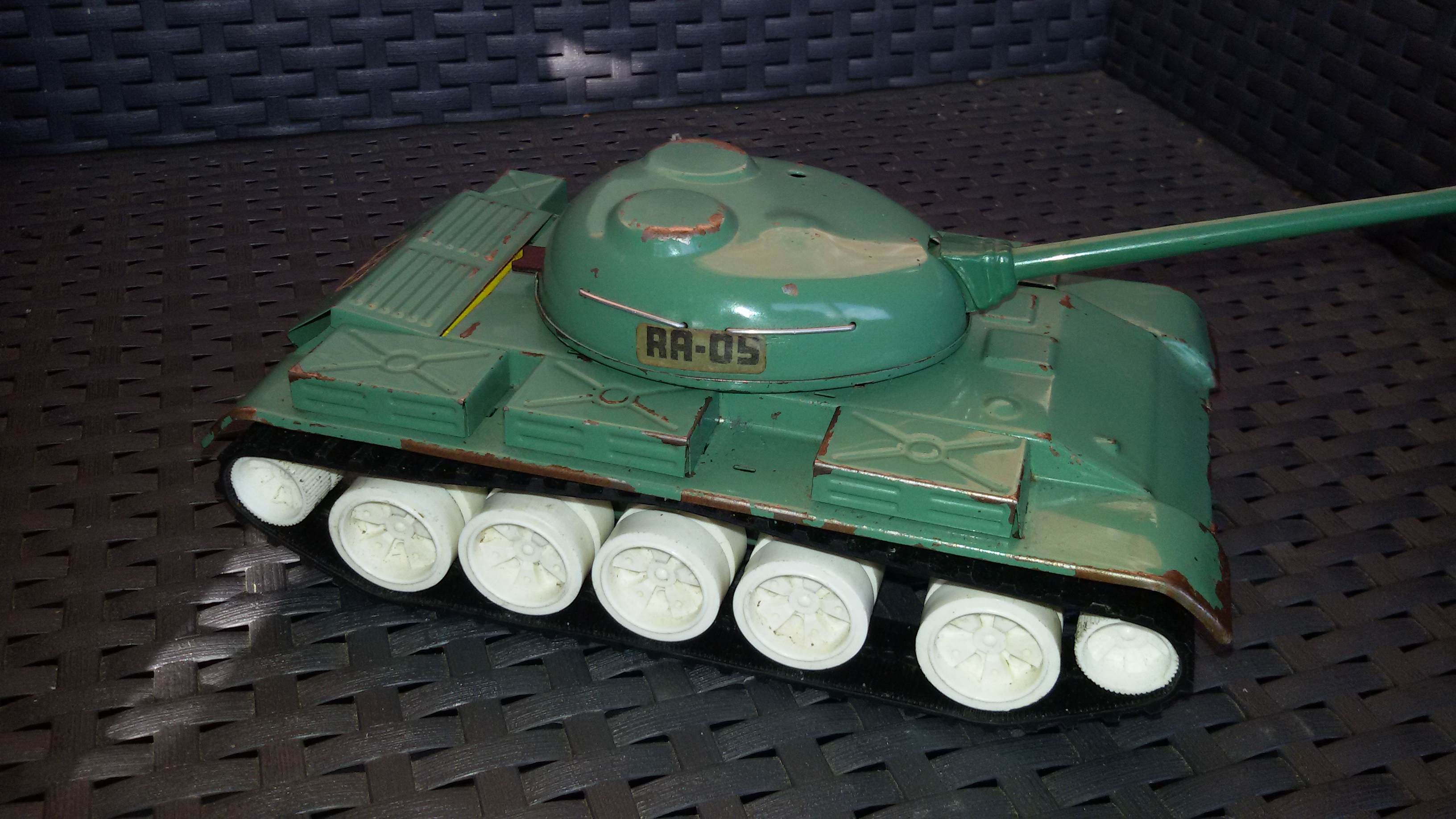 spielzeug panzer ddr Gibt es für dieses alte Blechspielzeug einen Sammlerwert und wie hoch