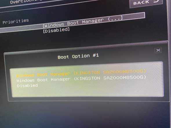 - (Computer, Technik, Technologie)
