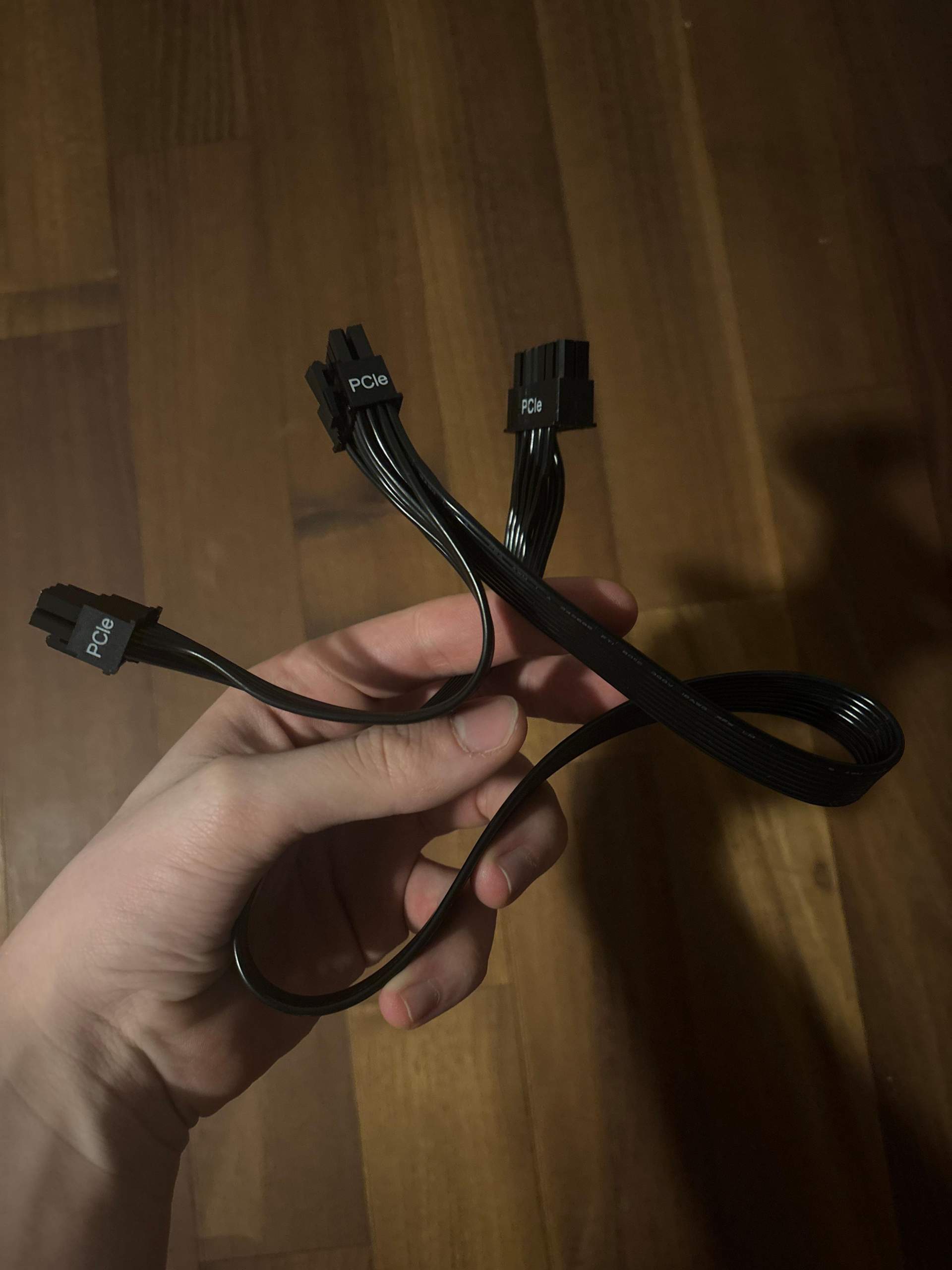 Gpu Stromkabel? (Gaming PC, Strom, AMD)