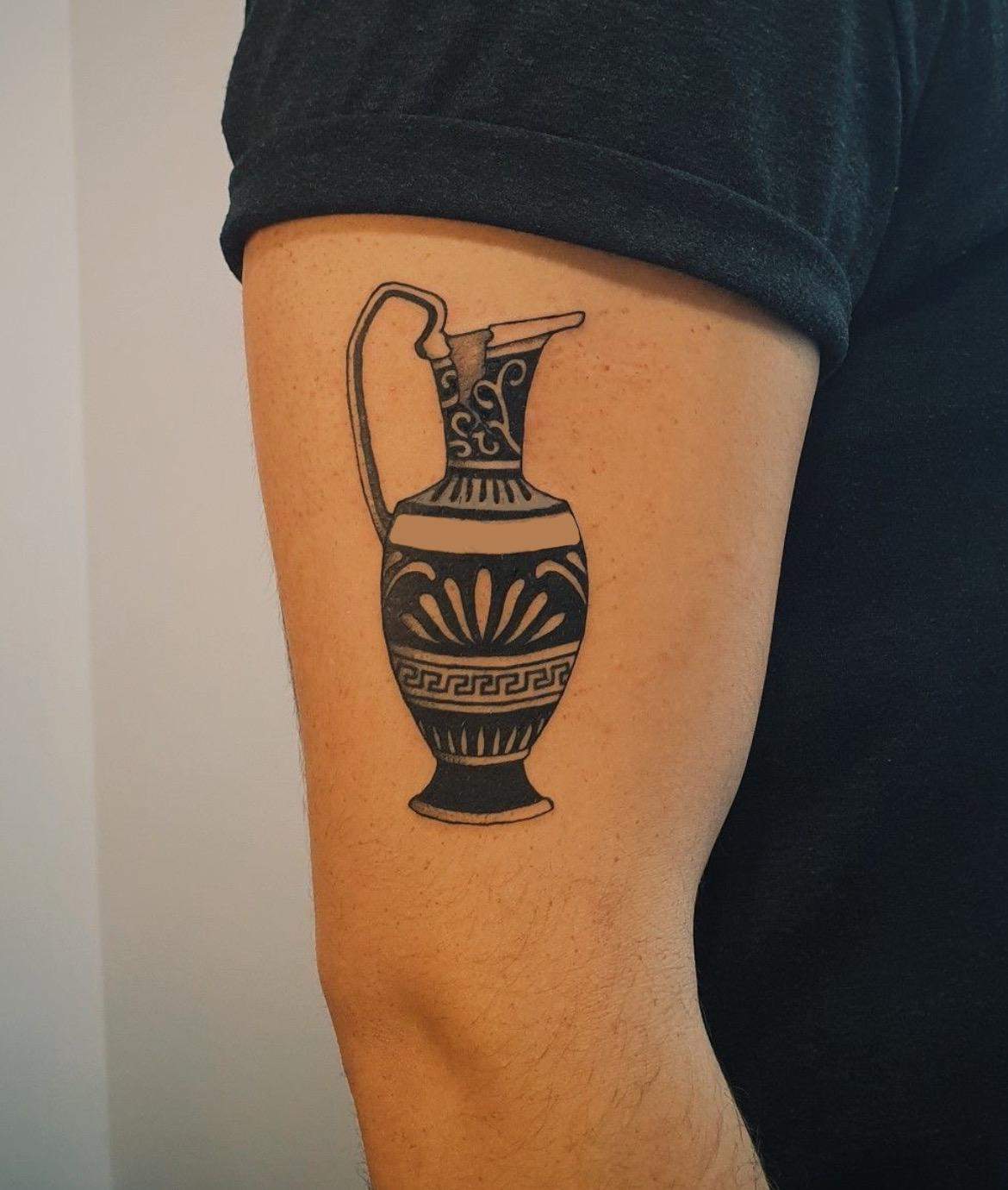 Grego Vase Tattoo Bedeutung? (Frauen, Männer, Körper)