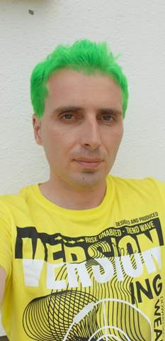 Grune Haare Oder Blaue Haare Was Soll Ich Wieder Machen Haarfarbe Haare Tonen