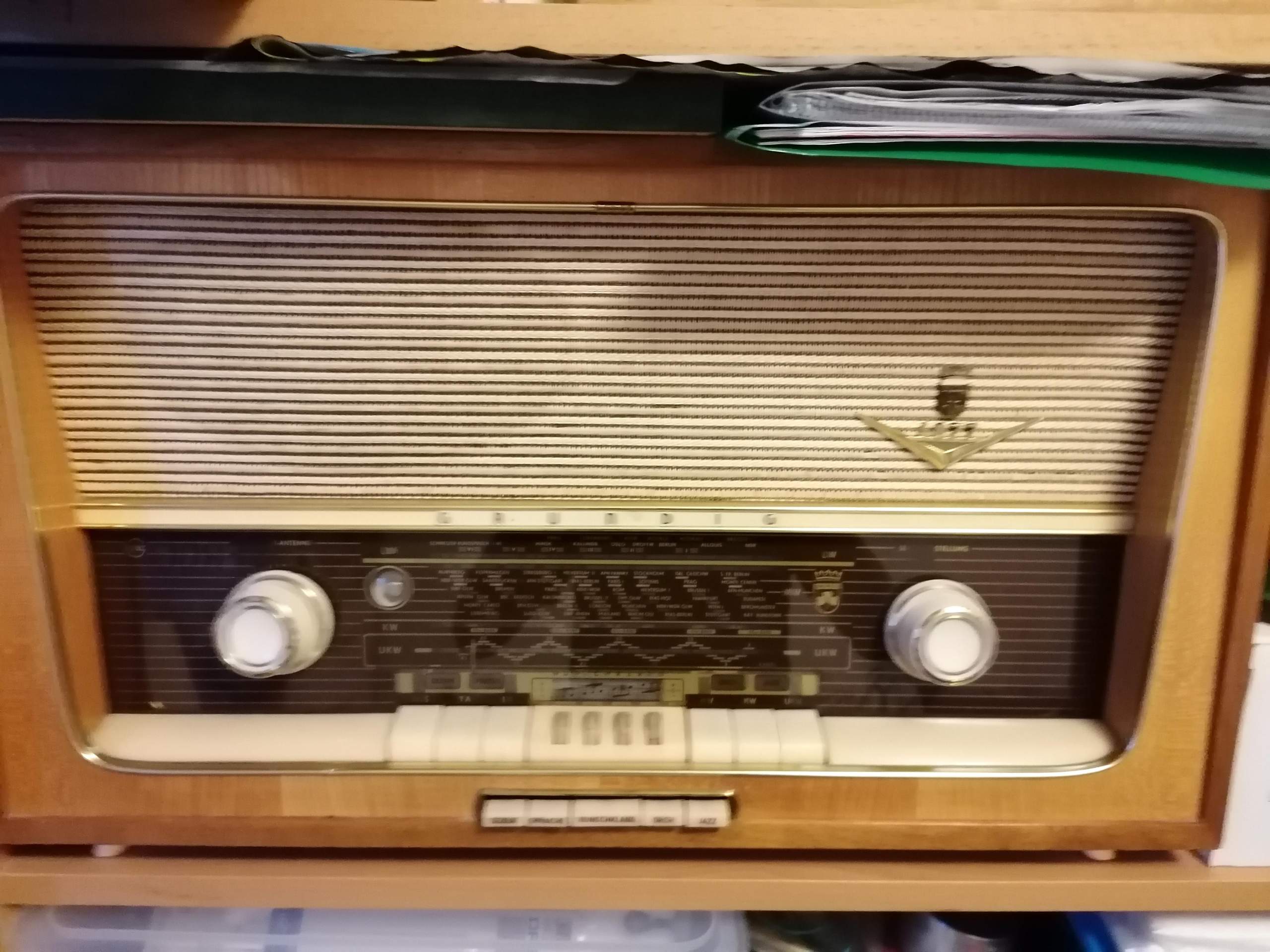 Grundig Radio Alt wert?