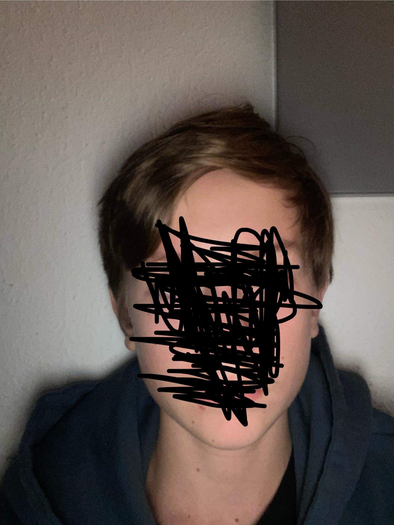 Gut oder schlecht? (Männer, Junge, Buzzcut)