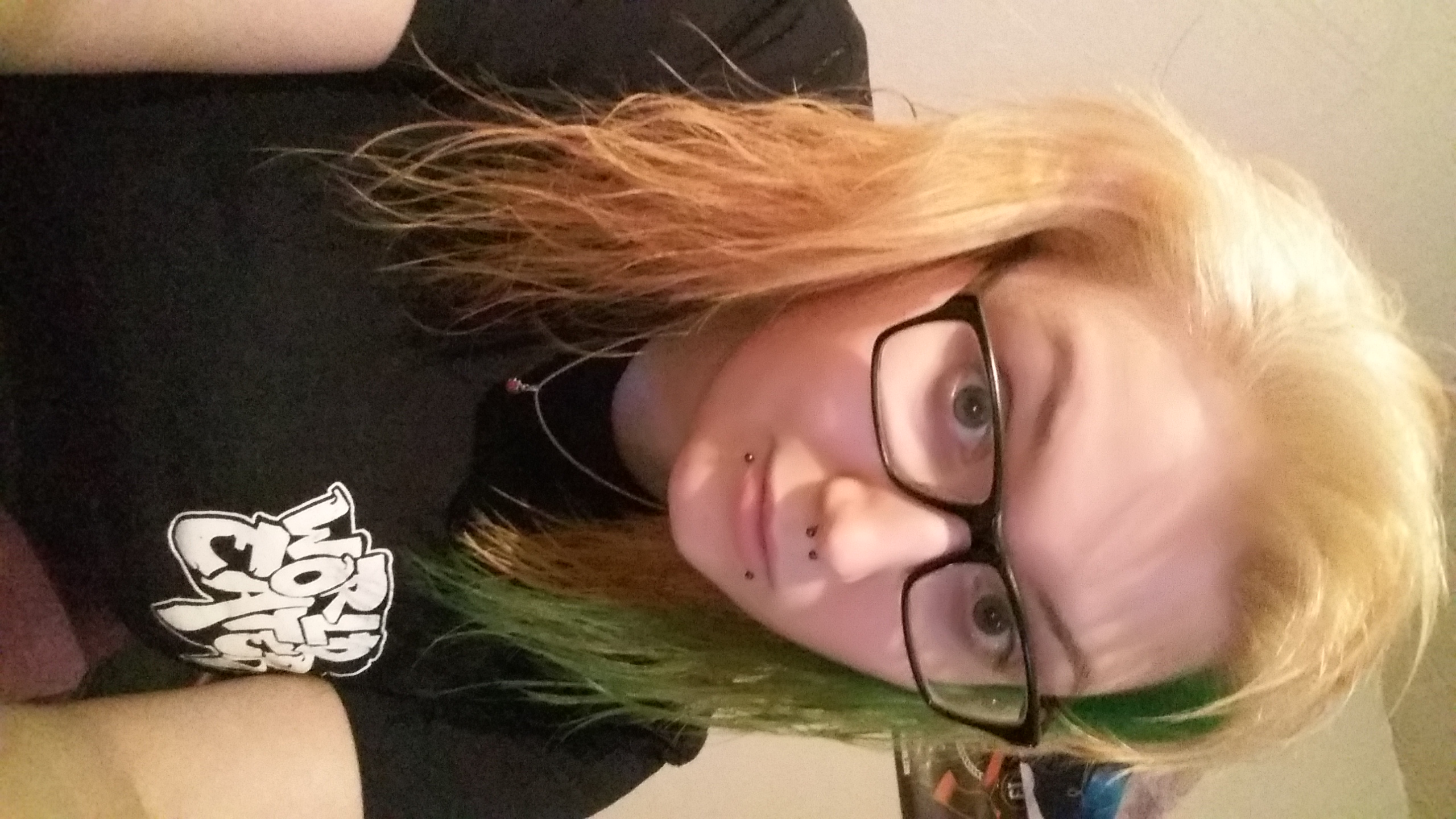 Haare bleiben nach blondieren orange? (directions)